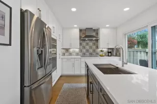 Photo #5: 230012747 Listing