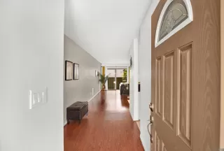 Photo #2: 230012775 Listing