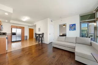 Photo #2: 230012788 Listing