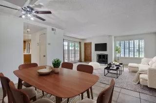 Photo #5: 230012790 Listing