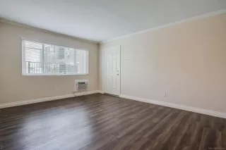 Photo #5: 230012797 Listing