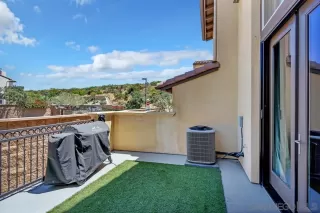 Photo #4: 230012806 Listing