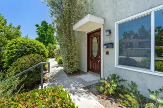 Photo #2: 230012825 Listing