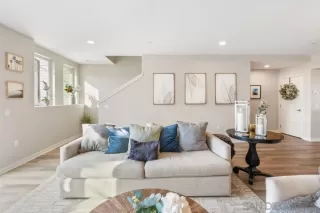 Photo #3: 230012862 Listing 