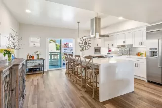 Photo #5: 230012862 Listing 