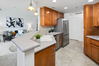 Photo #4: 230012865 Listing 