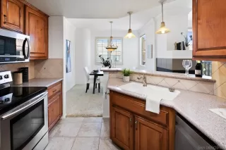 Photo #5: 230012865 Listing 