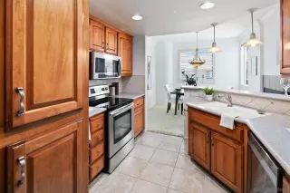 Photo #6: 230012865 Listing 