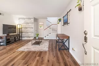 Photo #4: 230012886 Listing