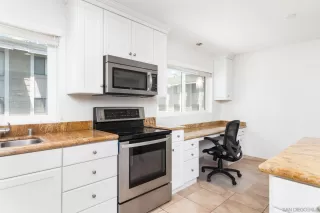 Photo #2: 230012912 Listing 
