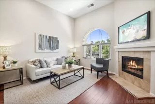 Photo #3: 230012925 Listing