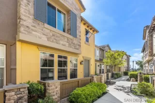 Photo #1: 230012930 Listing