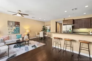 Photo #5: 230012930 Listing