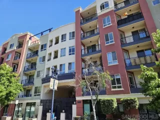 Photo #6: 230012932 Listing