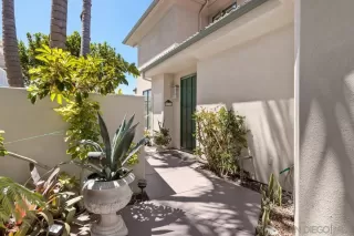 Photo #4: 230012948 Listing