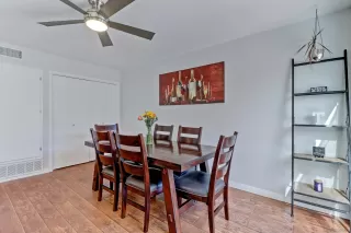 Photo #2: 230012954 Listing