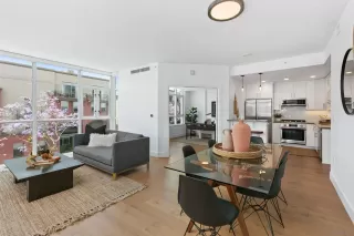 Photo #4: 230012960 Listing 