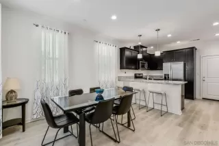 Photo #1: 230012968 Listing