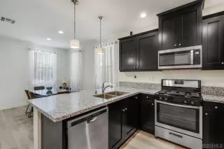 Photo #6: 230012968 Listing