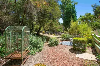 Photo #5: 230012978 Listing 