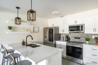 Photo #1: 230012986 Listing 