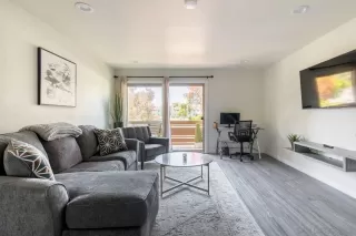 Photo #4: 230012986 Listing 