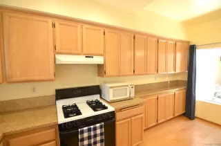 Photo #4: 230012991 Listing 