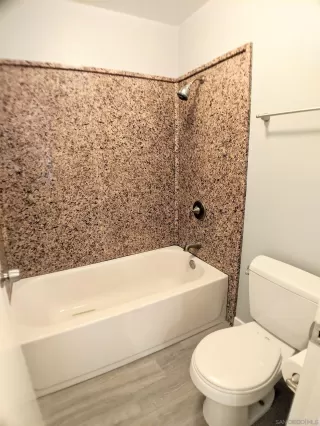 Photo #5: 230013003 Listing 