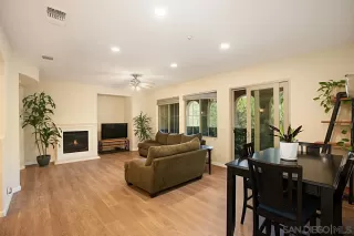 Photo #6: 230013033 Listing