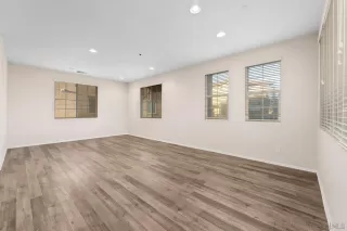 Photo #4: 230013047 Listing