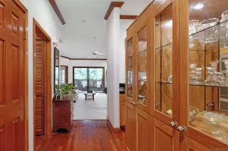 Photo #2: 230013049 Listing 