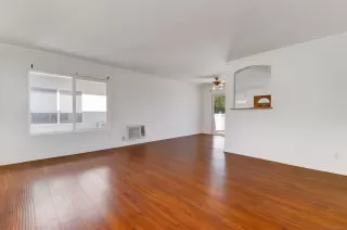 Photo #3: 230013079 Listing 