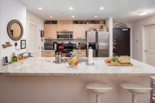 Photo #4: 230013126 Listing