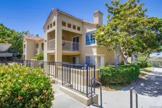 Photo #2: 230013246 Listing 