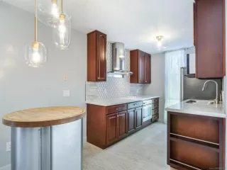 Photo #3: 230013252 Listing