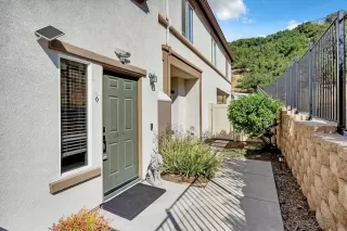 Photo #3: 230013368 Listing