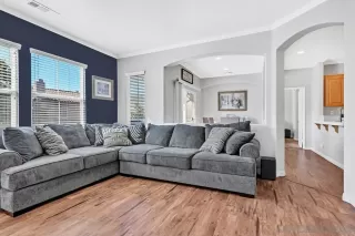 Photo #5: 230013368 Listing