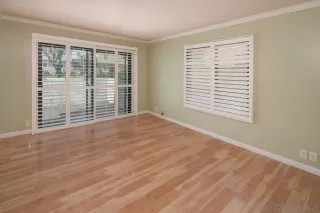 Photo #5: 230013389 Listing