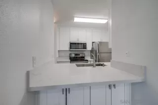 Photo #3: 230013393 Listing