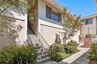 Photo #2: 230013394 Listing