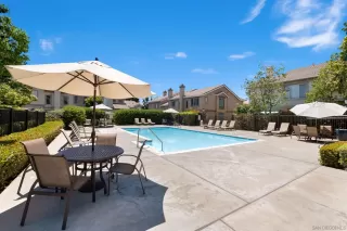 Photo #4: 230013409 Listing