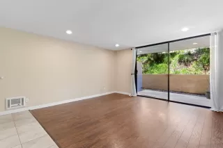 Photo #5: 230013458 Listing