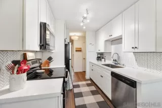 Photo #1: 230013475 Listing 