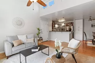 Photo #3: 230013507 Listing