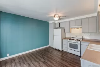 Photo #4: 230013536 Listing