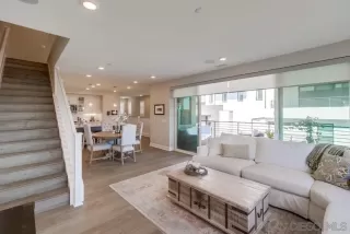 Photo #5: 230013546 Listing