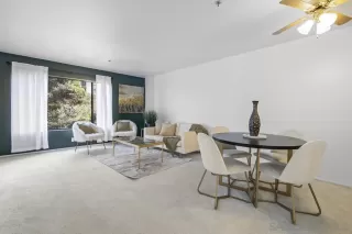 Photo #3: 230013550 Listing