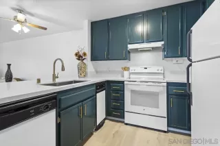 Photo #6: 230013550 Listing