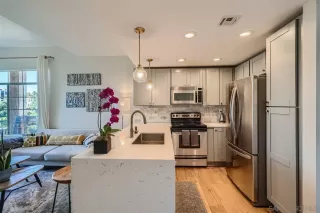 Photo #5: 230013559 Listing 