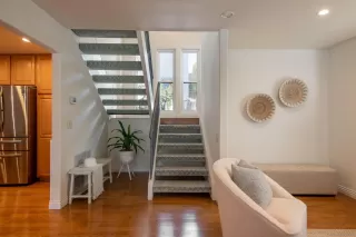 Photo #5: 230013584 Listing 